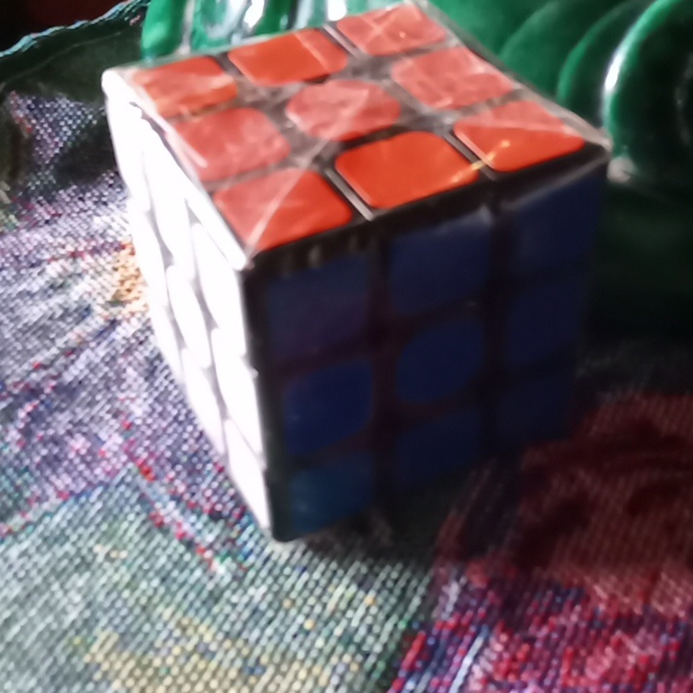 Rubix cube vintage sealed in original packaging. No box.